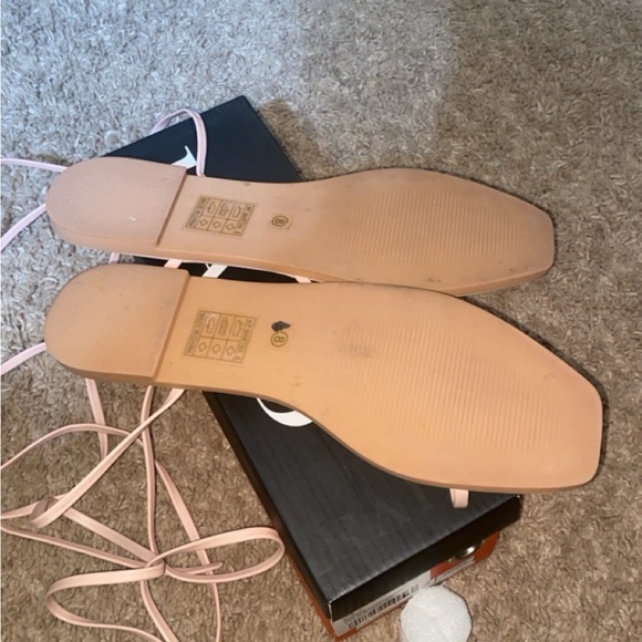 Women’s flat tie up sandals - Picture 4 of 4